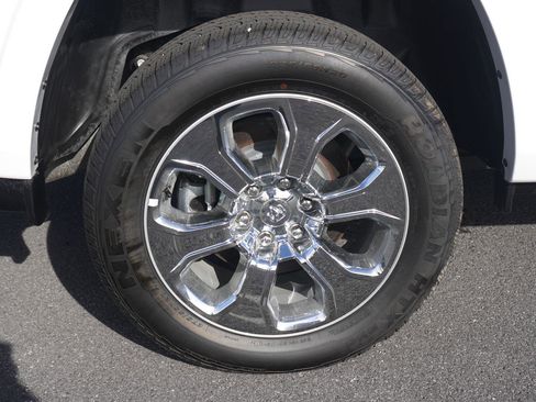 New 2025 RAM 1500 Big Horn image 25