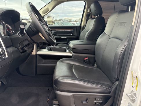 Used 2017 RAM 2500 Laramie image 10