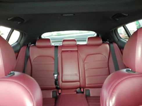 Used 2018 Kia Stinger GT2 image 34