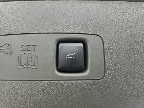 Used 2022 Lincoln Corsair Reserve w/ Sport Package image 32