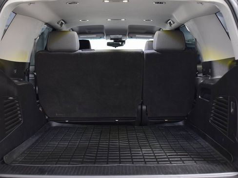 Used 2020 Chevrolet Tahoe LS w/ Enhanced Driver Alert Package image 22