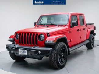 Used 2021 Jeep Gladiator Overland w/ Uconnect 4C Nav & Sound Group video 1