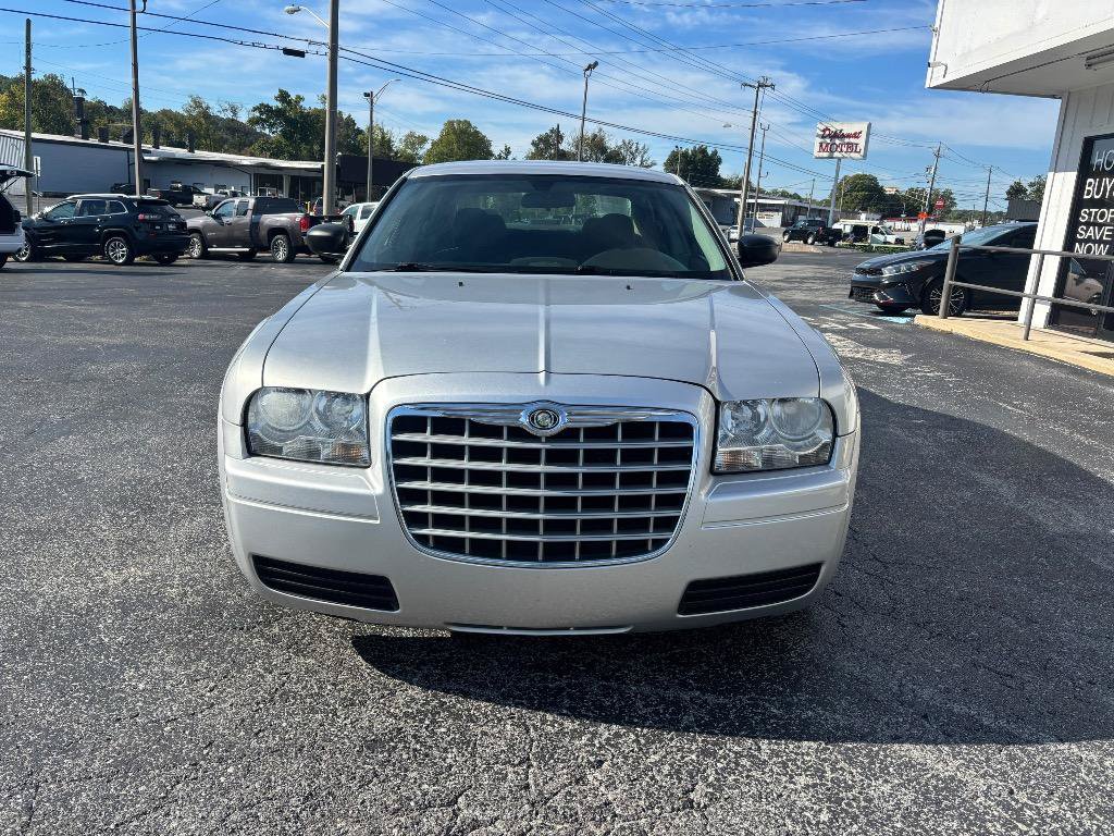 Used 2006 Chrysler 300 RWD image 5