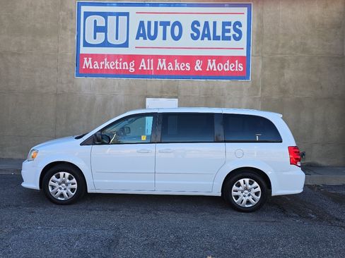 Used 2016 Dodge Grand Caravan SE w/ Quick Order Package 29E SE image 4