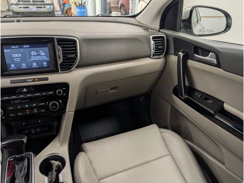 Used 2019 Kia Sportage EX AWD/4WD image 12