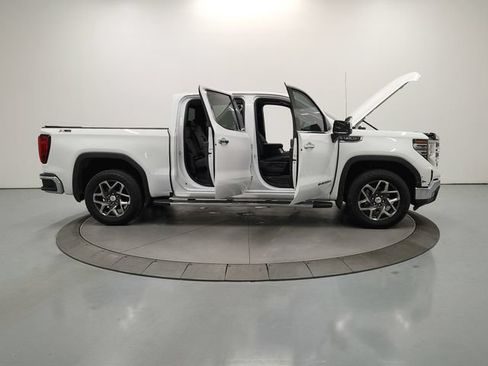 Used 2025 GMC Sierra 1500 SLT w/ SLT Premium Package AWD/4WD image 16
