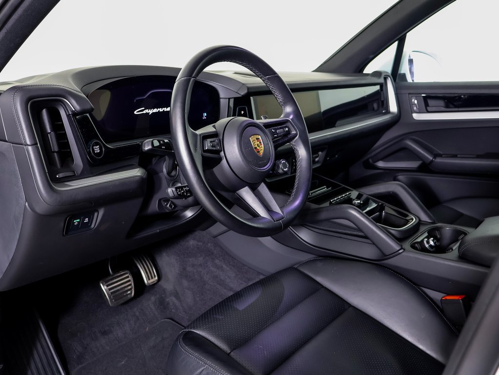 Certified 2024 Porsche Cayenne S AWD/4WD image 4