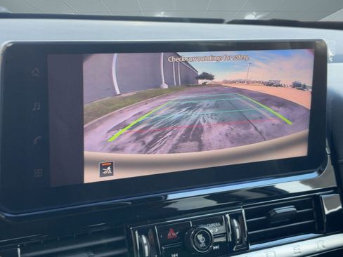 New 2026 Nissan Pathfinder SV image 22