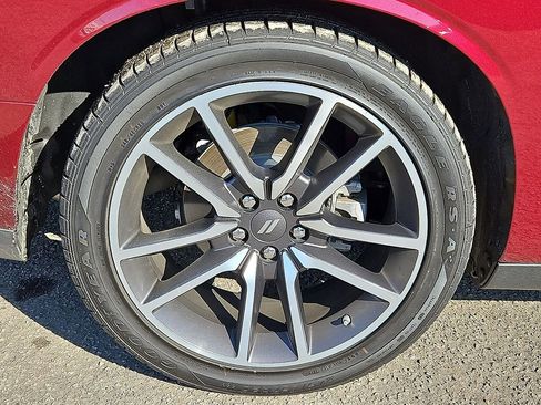 Used 2023 Dodge Challenger R/T image 32