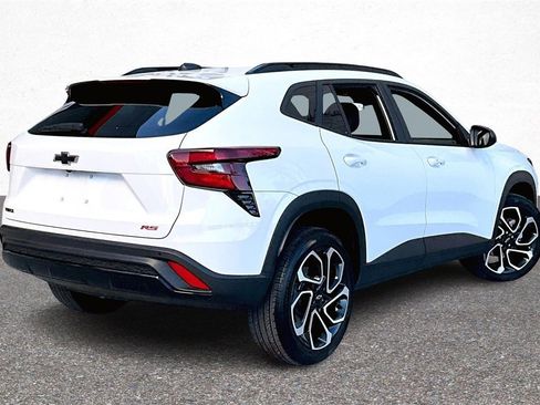 Used 2025 Chevrolet Trax RS w/ Driver Confidence Package image 7