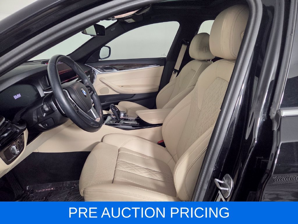 Used 2023 BMW 530i w/ Convenience Package RWD image 8