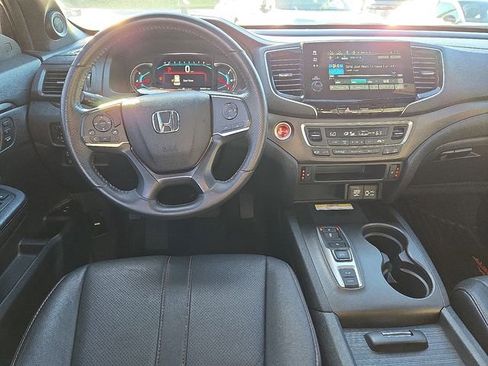 Used 2022 Honda Pilot TrailSport image 11