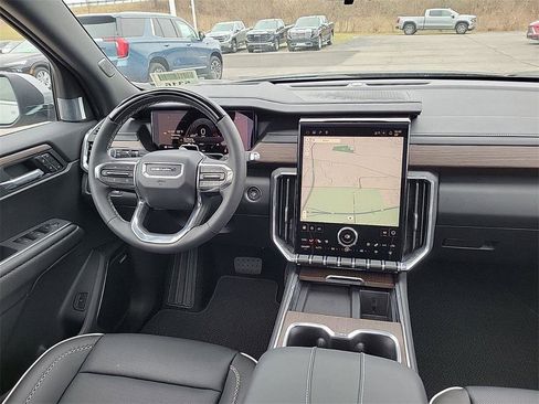 New 2026 GMC Acadia Denali w/ Super Cruise Package image 9