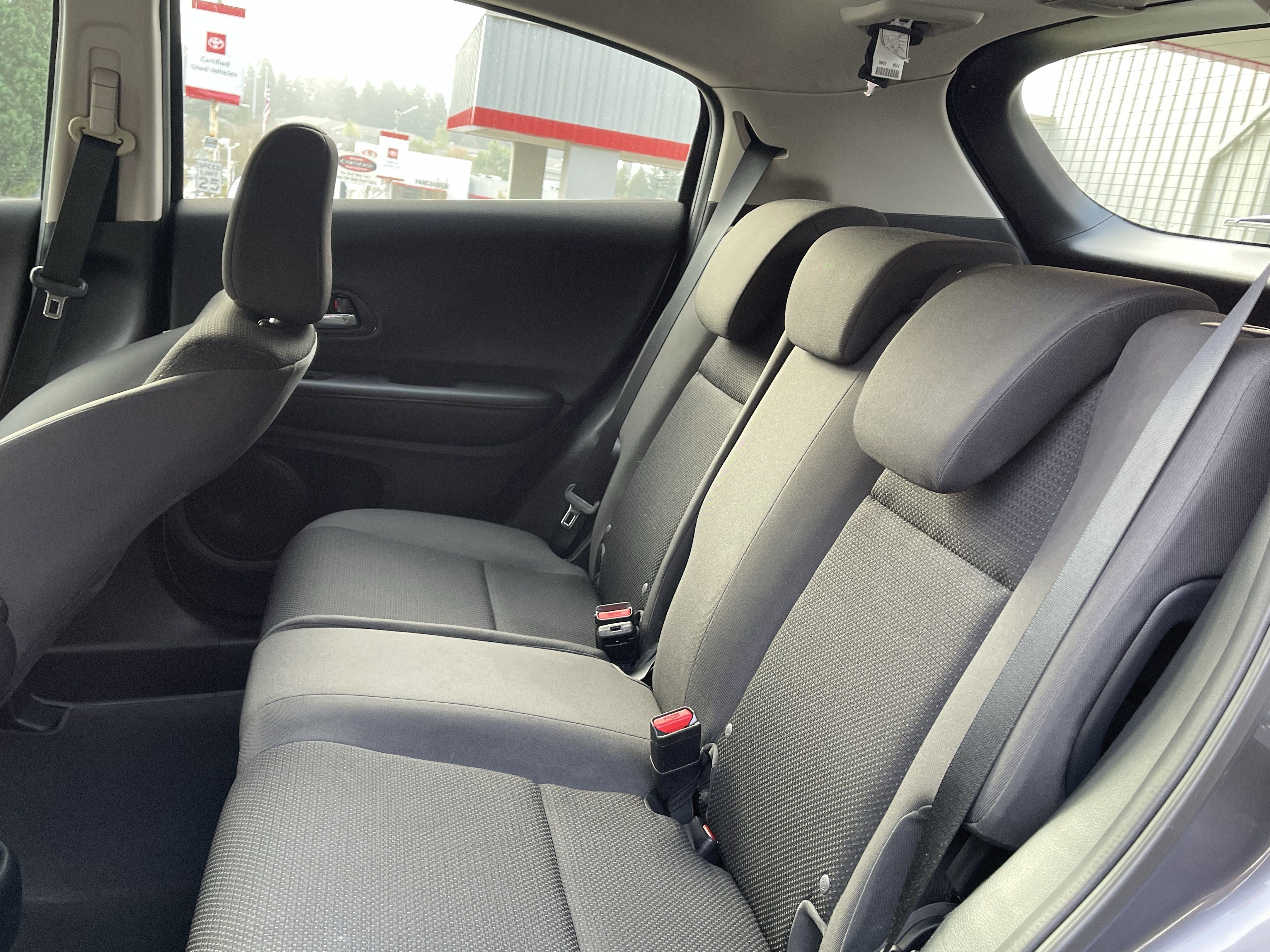 Used 2022 Honda HR-V LX image 14