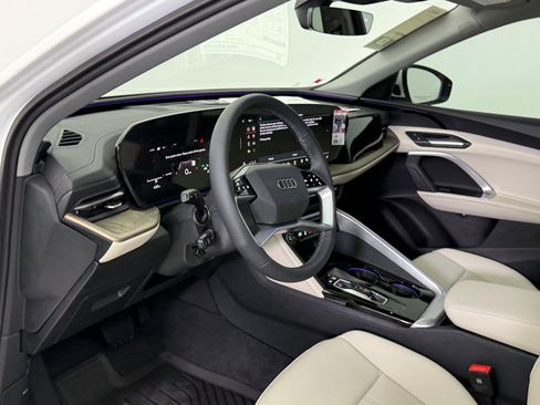 New 2025 Audi Q5 Premium image 4