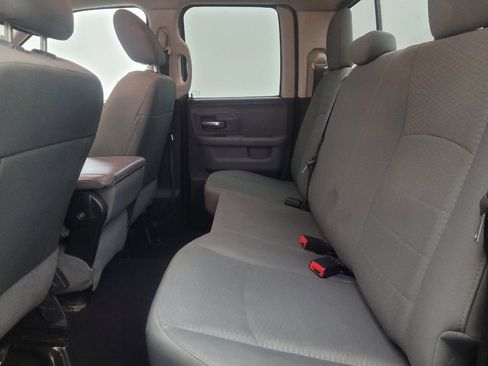 Used 2016 RAM 1500 Classic SLT image 18