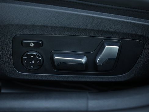 New 2026 BMW 840i w/ M Sport Professional Package image 22