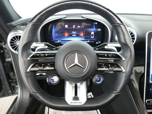 Used 2022 Mercedes-Benz SL 55 AMG 4MATIC image 11