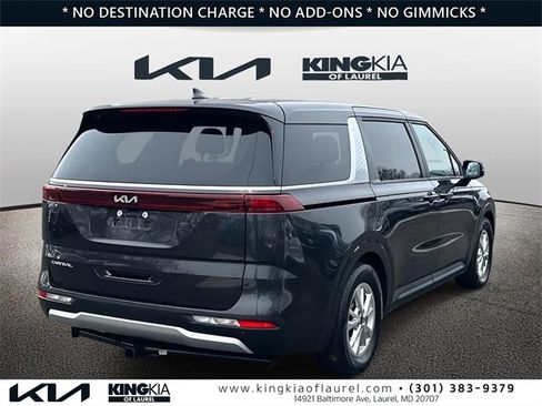 Used 2024 Kia Carnival LX image 23