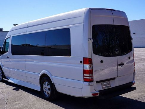 Used 2015 Mercedes-Benz Sprinter 2500 image 53
