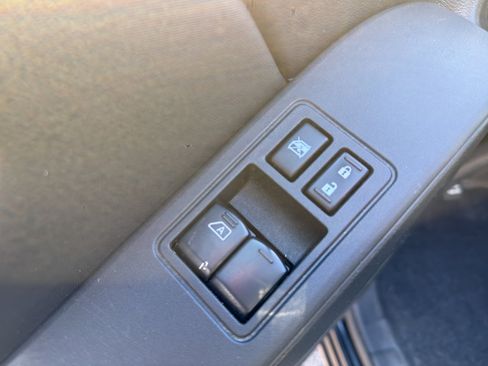 Certified 2022 Nissan Frontier S w/ Technology Package image 12