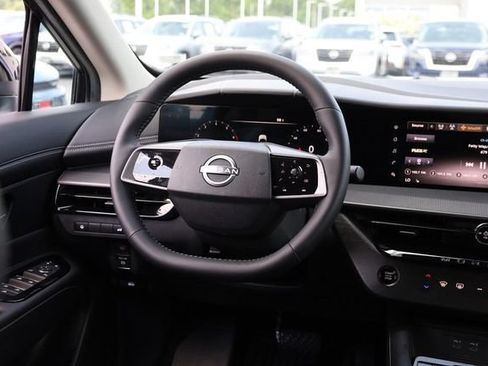 Certified 2025 Nissan Murano SV AWD/4WD image 23