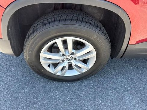 Used 2016 Volkswagen Tiguan S AWD/4WD image 9