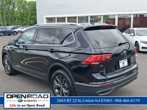 Used 2023 Volkswagen Tiguan SE AWD/4WD image 10