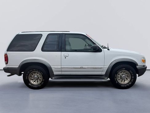 Used 1998 Ford Explorer Sport RWD image 2