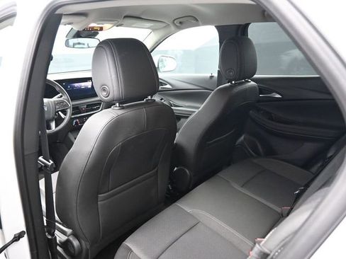 Used 2025 Buick Encore GX Preferred image 14
