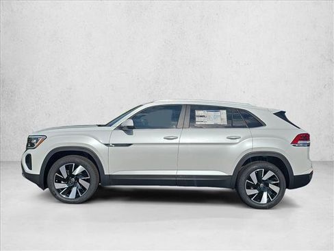 New 2026 Volkswagen Atlas Cross Sport SE FWD image 8