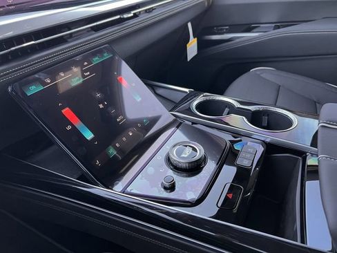 Certified 2026 Cadillac Escalade ESV Sport w/ LPO, ONYX Package image 19