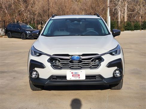 Certified 2025 Subaru Crosstrek 2.5i Limited w/ Crosstrek Mirror Package image 2