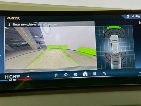 Used 2025 BMW X3 xDrive30i w/ Convenience Package image 13