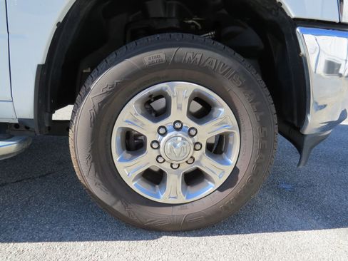 Used 2024 RAM 2500 Big Horn image 11