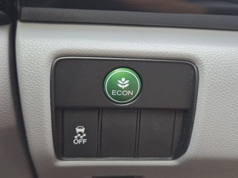Certified 2017 Honda Accord LX image 26