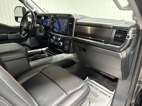 Used 2024 Ford F250 Lariat AWD/4WD image 30