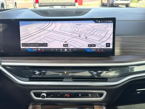 Used 2025 BMW X5 xDrive40i w/ Premium Package image 17