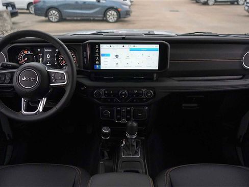 Used 2024 Jeep Wrangler Sahara image 10