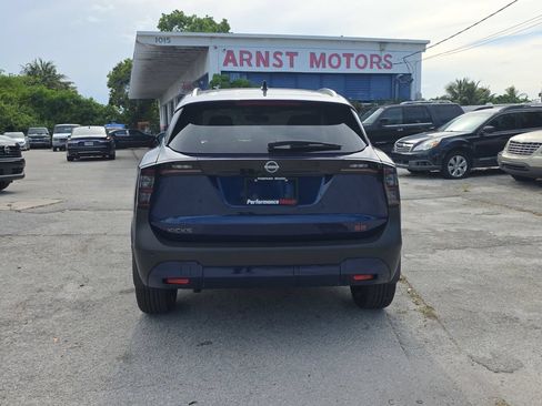 New 2026 Nissan Kicks SR w/ SR Premium Package FWD image 6