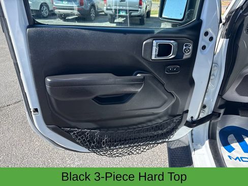 Used 2023 Jeep Wrangler Unlimited Sport AWD/4WD image 13