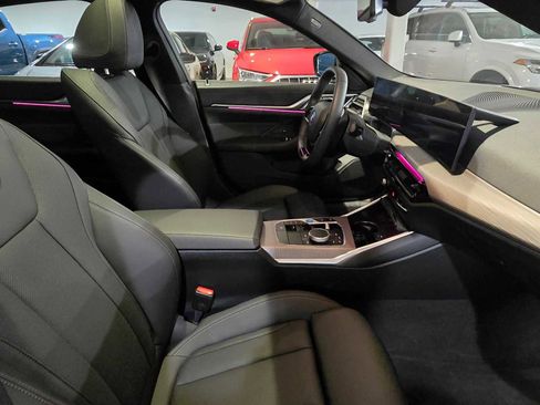 Used 2025 BMW i4 eDrive40 RWD image 10
