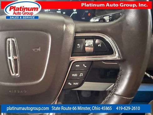 Used 2020 Lincoln Navigator Black Label w/ Cargo Convenience Package AWD/4WD image 17
