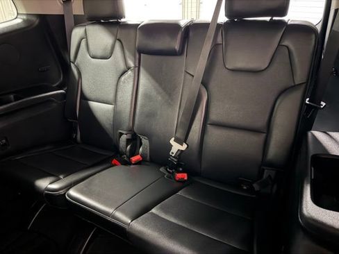 Used 2025 Kia Telluride S FWD image 21