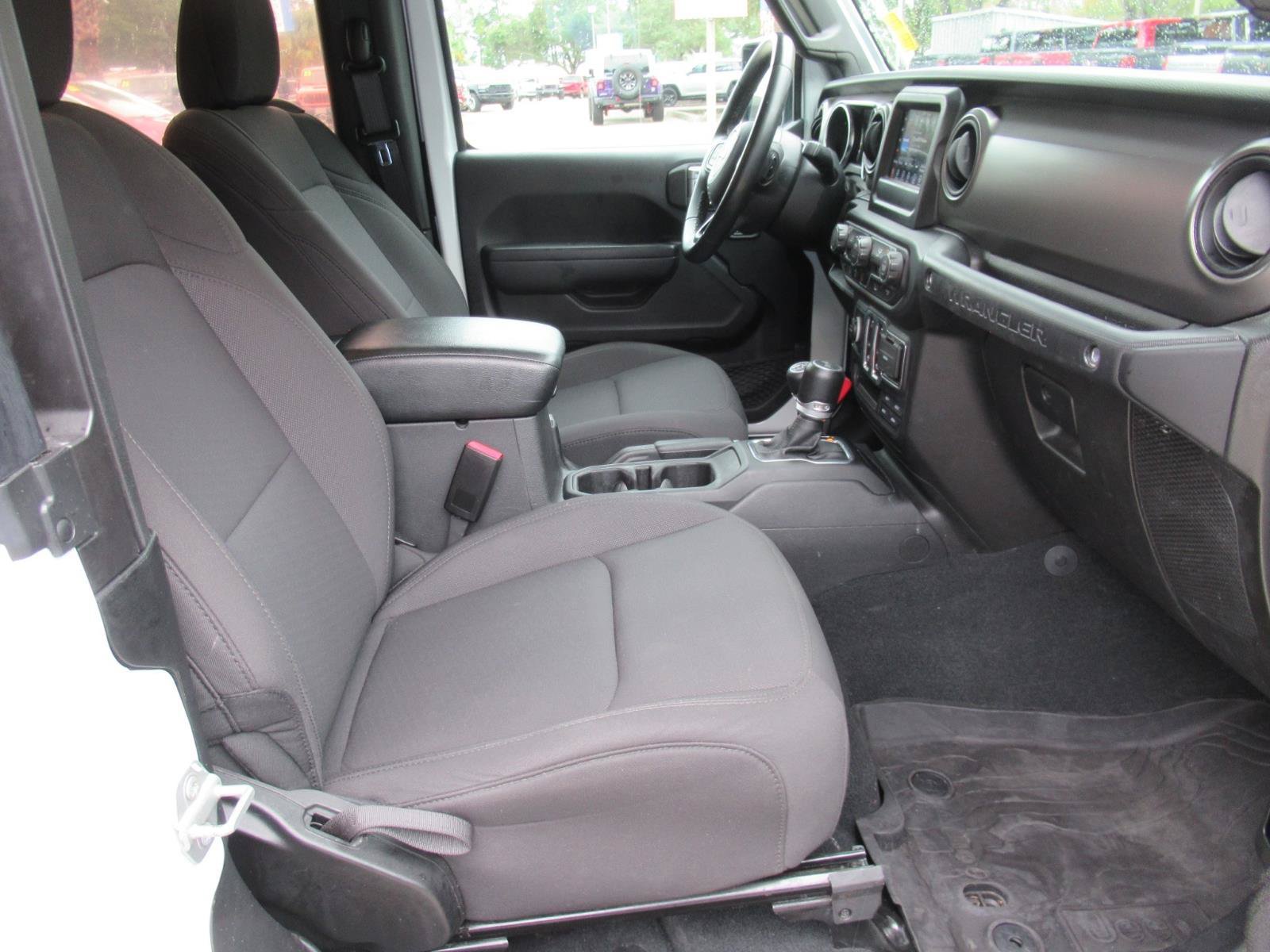 Used 2022 Jeep Wrangler Sport AWD/4WD image 10