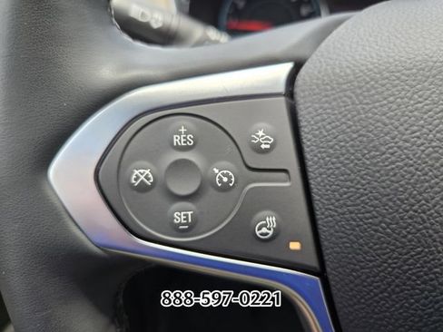 Used 2023 Chevrolet Traverse LT FWD image 29