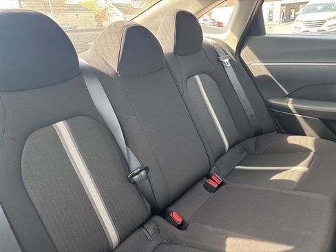 Used 2022 Hyundai Sonata SE w/ Cargo Package image 12