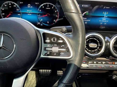Certified 2021 Mercedes-Benz GLB 250 4MATIC image 14