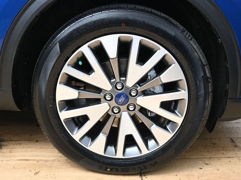Used 2022 Ford Escape Titanium AWD/4WD image 15