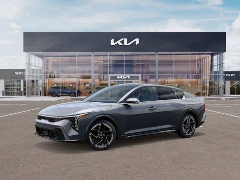 New 2025 Kia K4 GT-Line image 3
